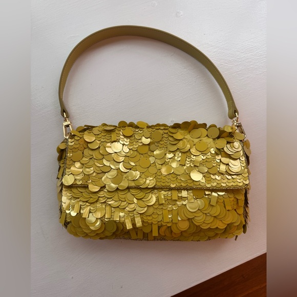 NWOB STAUD SEQUIN BAG 💛✨ - Picture 10 of 17